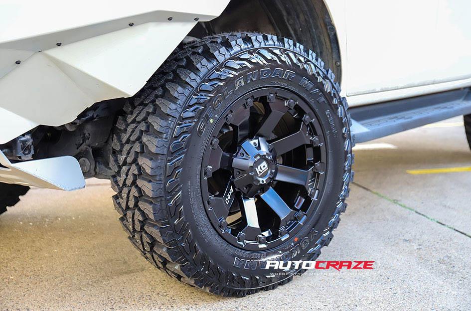 TOYOTA HILUX N80 4WD AMBUSH MATTE BLACK